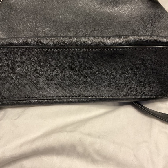 The Kate Spade New York Minnie Mouse Backpack (IN GOOD CONDITIONS) - Picture 3 of 5